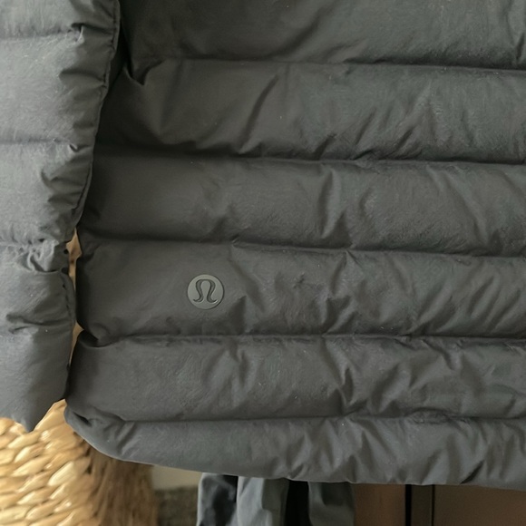 Lululemon Jacket - Picture 8 of 8